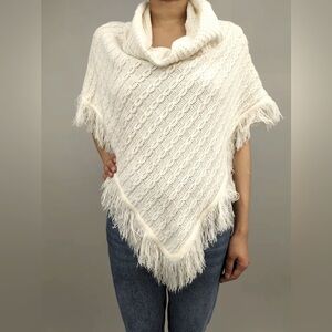 Mingle white knit poncho
